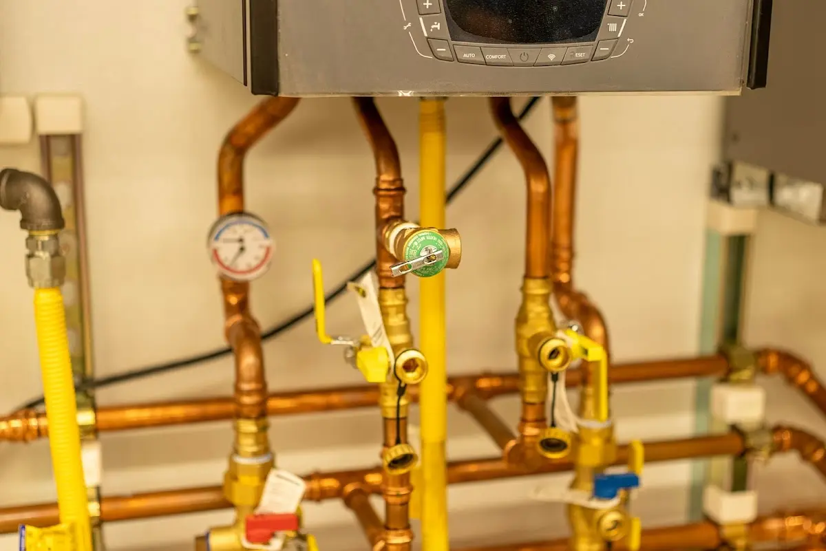 Licensed technician providing Sewer Cleanout for a homeowner in Broadalbin